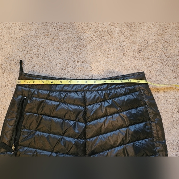 SKHOOP Black Quilted Duck Down Skirt Size S women’s Sweden NWOT - Picture 4 of 10